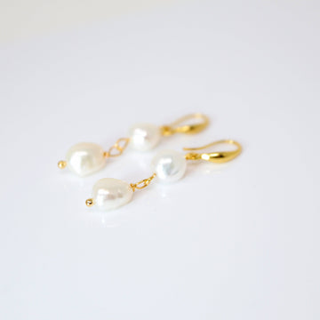2 Freshwater Cultured pearl Bezel Hook Earrings, Long Bridal Jewelry, Gold Pearl Bridal Earrings, Statement Earrings.